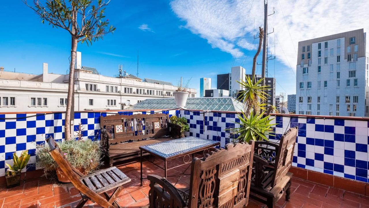 Apartamentos El Pintor Barcelona Kültér fotó
