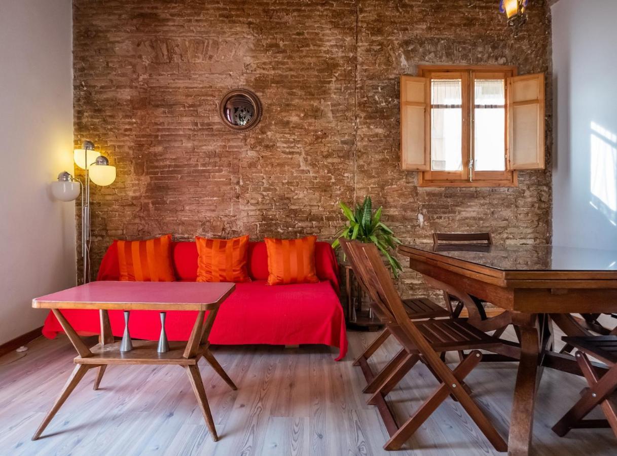 Apartamentos El Pintor Barcelona Kültér fotó